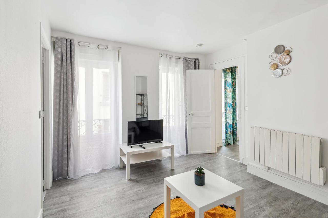 Апартаменты Chic And Comfortable Apart In Париж Экстерьер фото